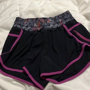 Tracker shorts Lulu